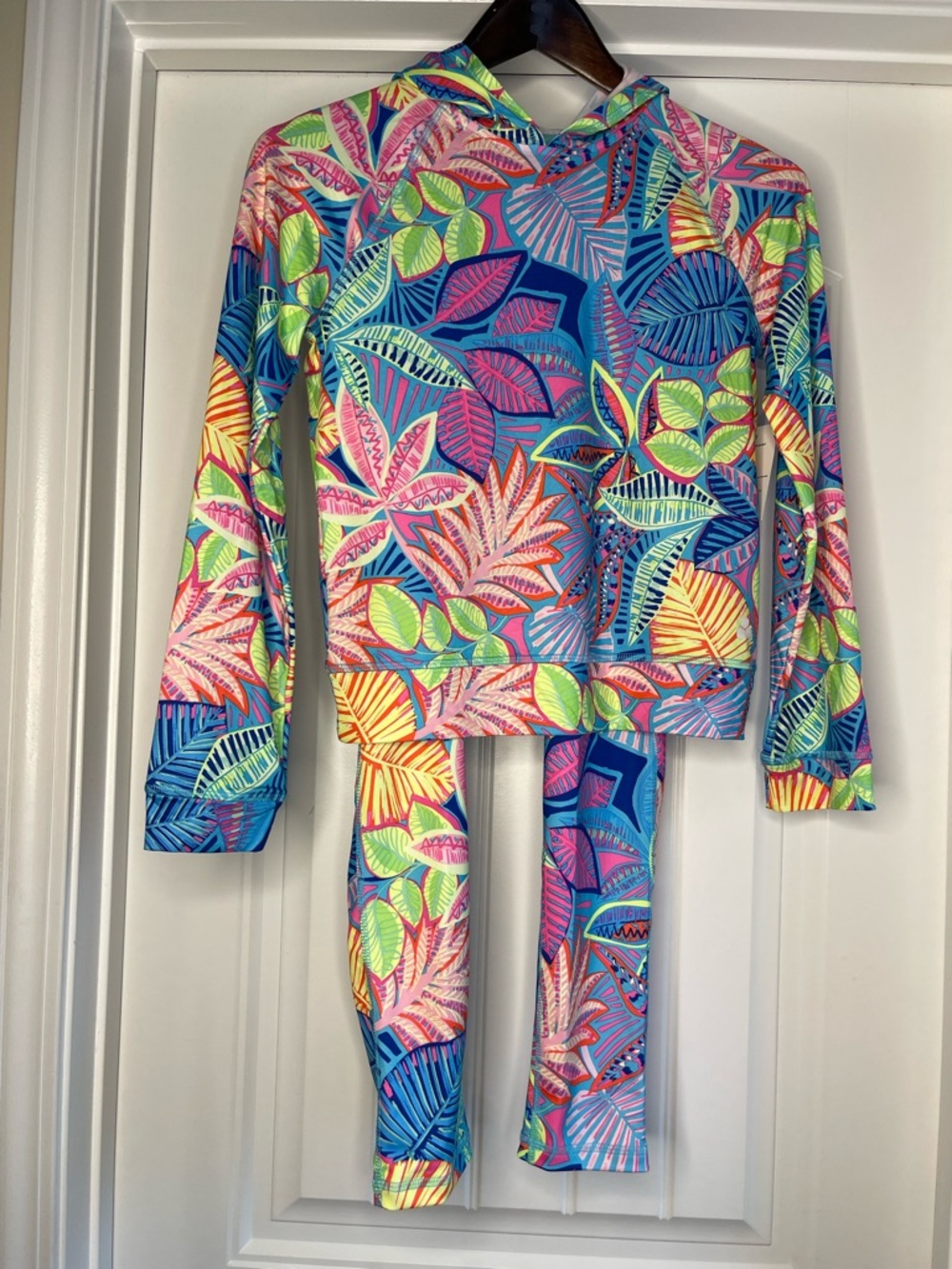 TEK GEAR SET TROPICAL PRINT SIZE 10/12